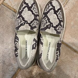 Lucky Brand Women's Snake Print Slip-On Sneakers - Black and White